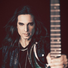 KIKO LOUREIRO & PLINI's stunning new track 'Out of the Void'